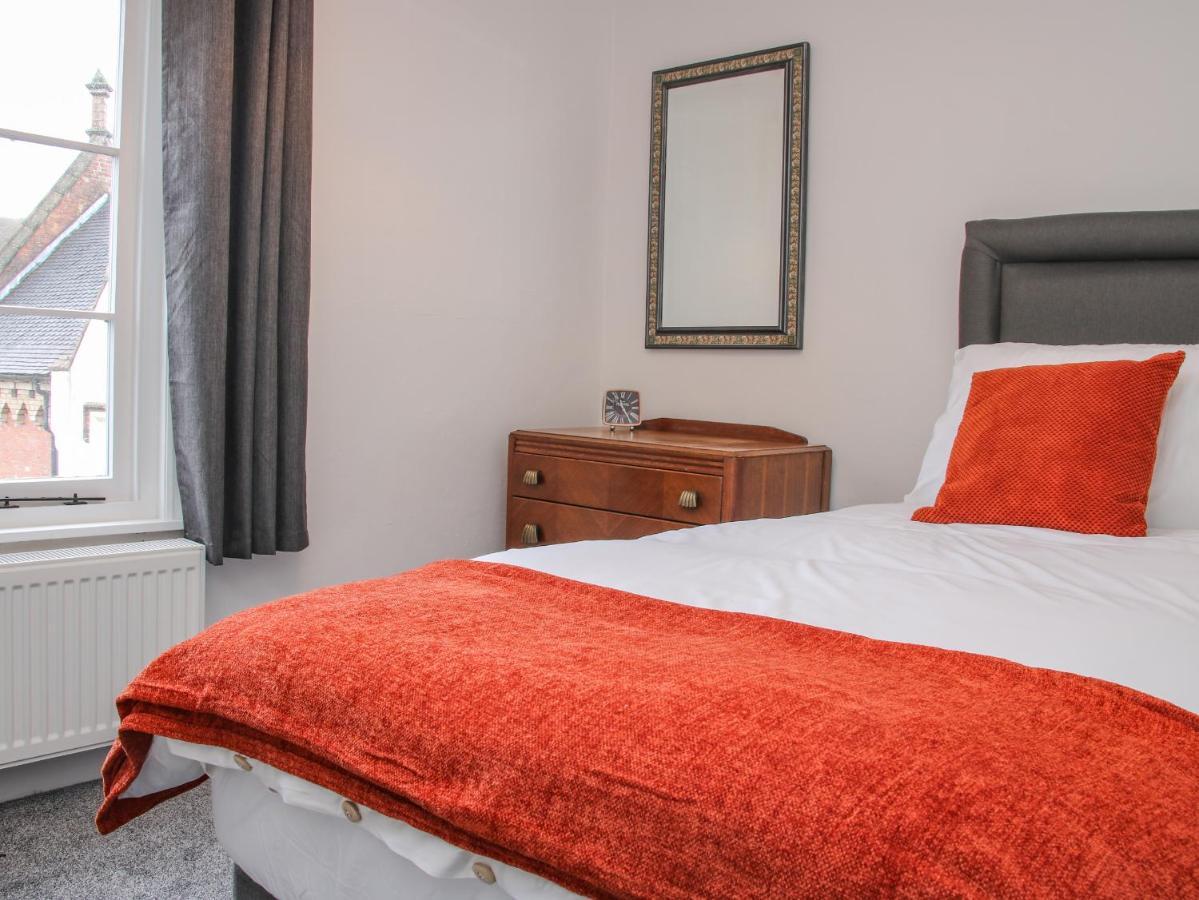 32 Church Hill Telford Extérieur photo