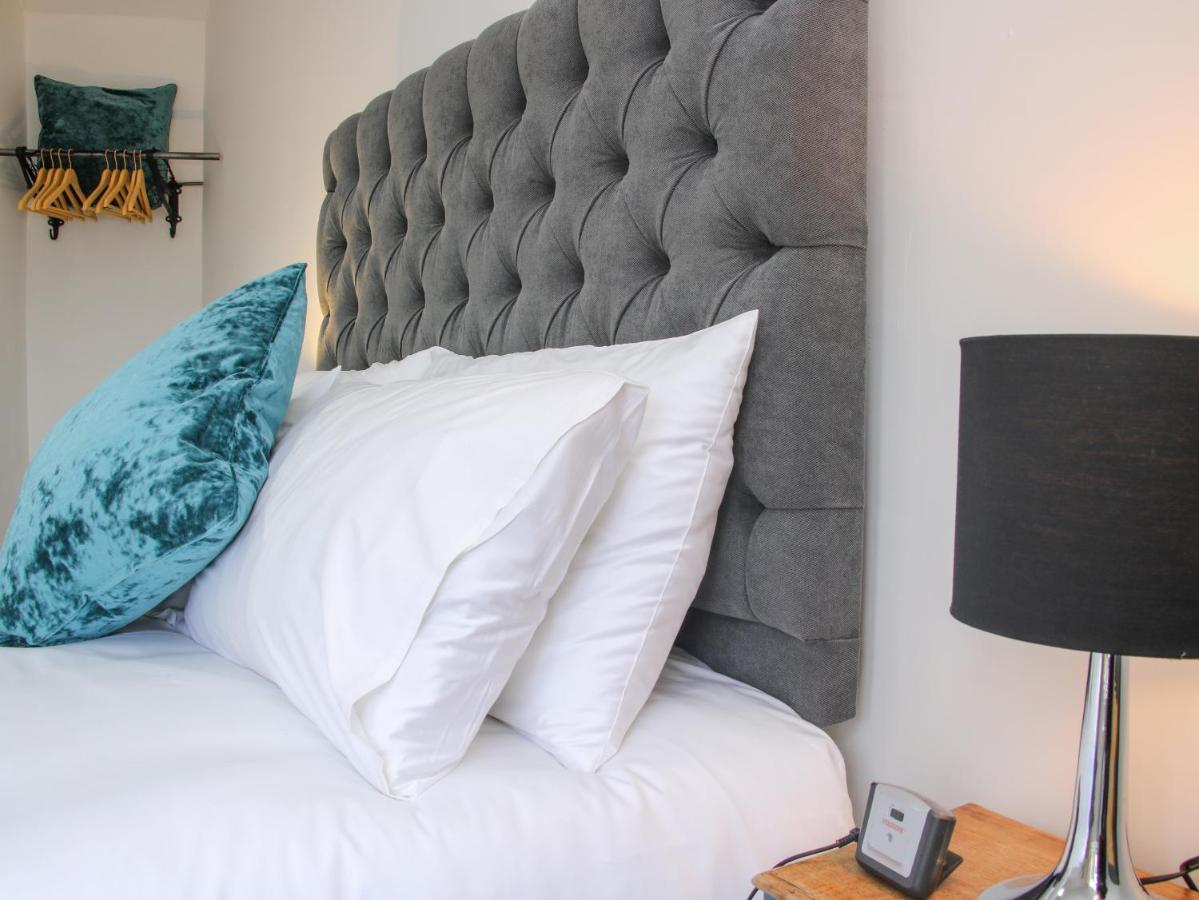 32 Church Hill Telford Extérieur photo