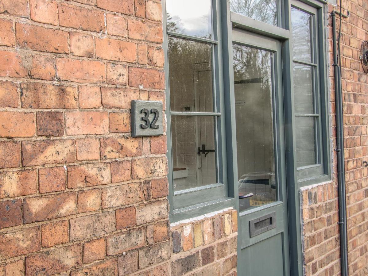 32 Church Hill Telford Extérieur photo